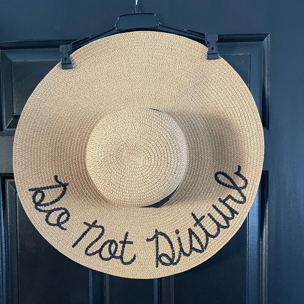 Do Not Disturb sun hat